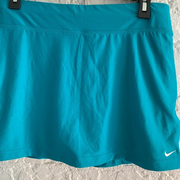 Nike Pants - Nike Teal Activewear skort Sz Sm